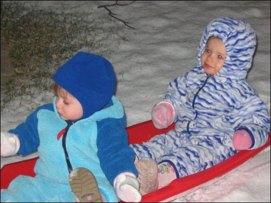 2006_02_25_KandCinbackyard.JPG