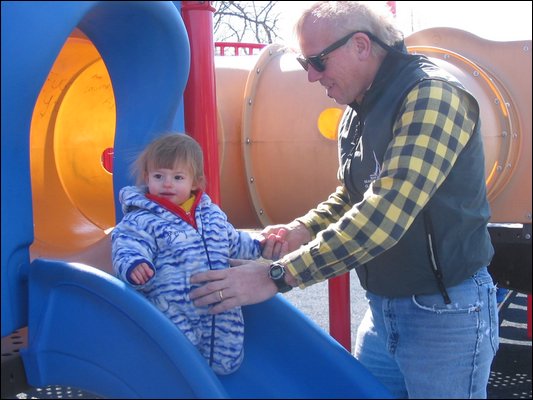 2006_03_18_OntheSlide.JPG