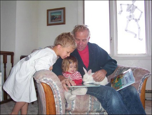 2006_11_10_inWyomingwithcousinJonathan.jpg